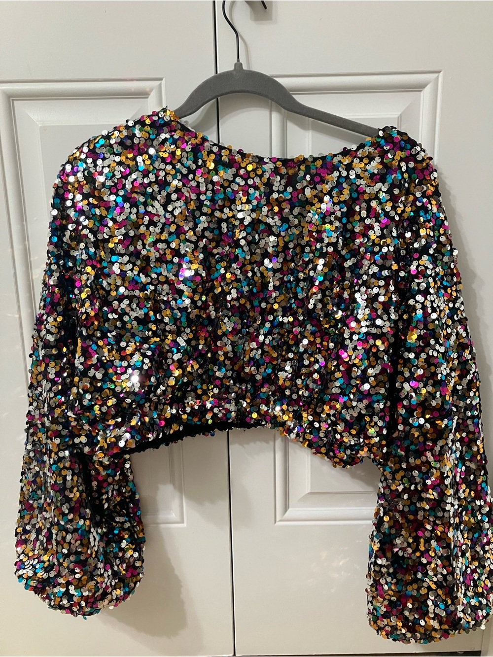 En Creme Multicolor Sequin Cropped Top